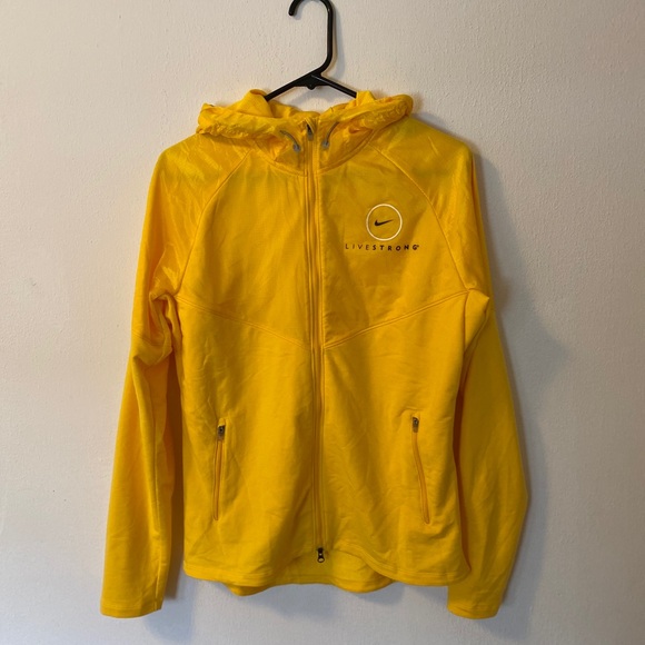 #LIVESTRONG Nike jacket - Picture 1 of 1